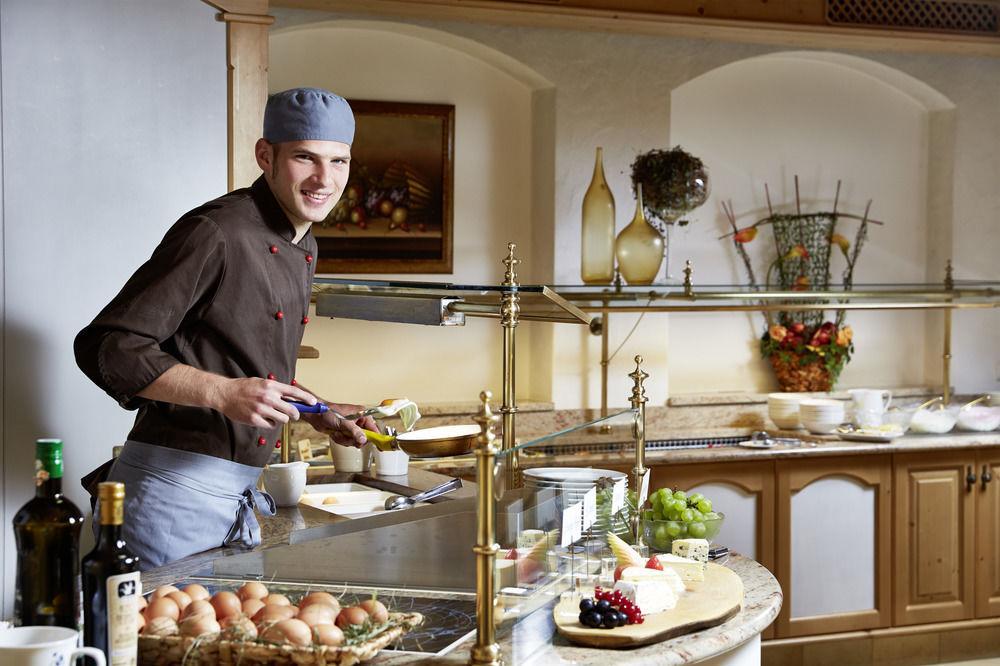 Auenhotel Hotel 4*
